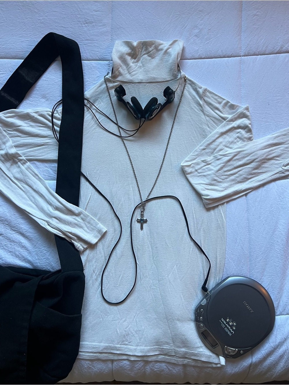 Lewkin White SlimFit Turtle Neck Top